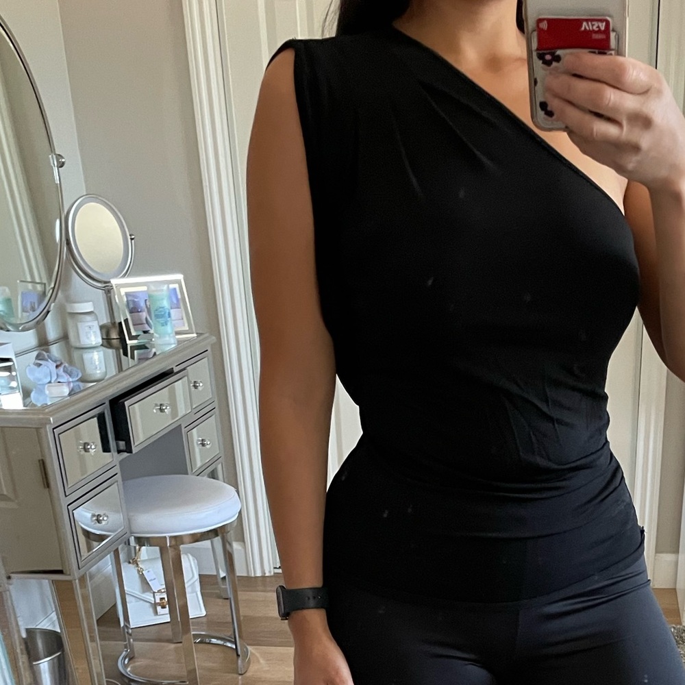 One Shoulder Top - Picture 2 of 3